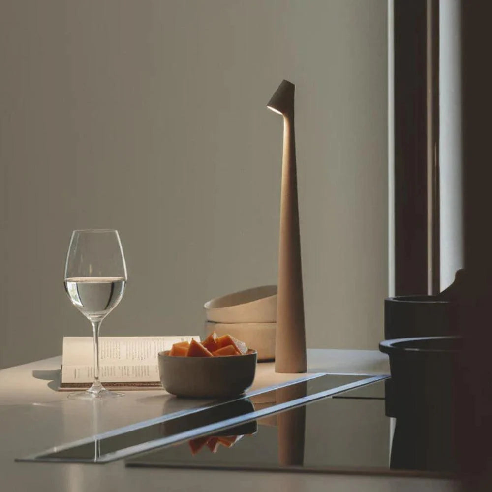 Zuri | minimalistische LED tafellamp