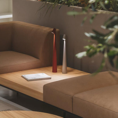 Zuri | minimalistische LED tafellamp
