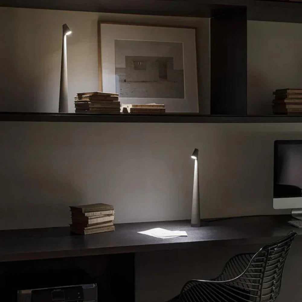 Zuri | minimalistische LED tafellamp